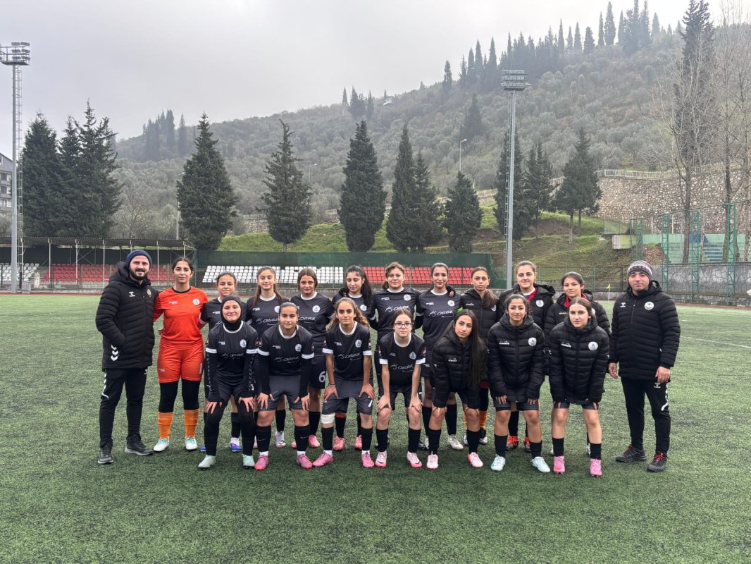 Karamürsel Bld: 0 - Körfez GB: 3