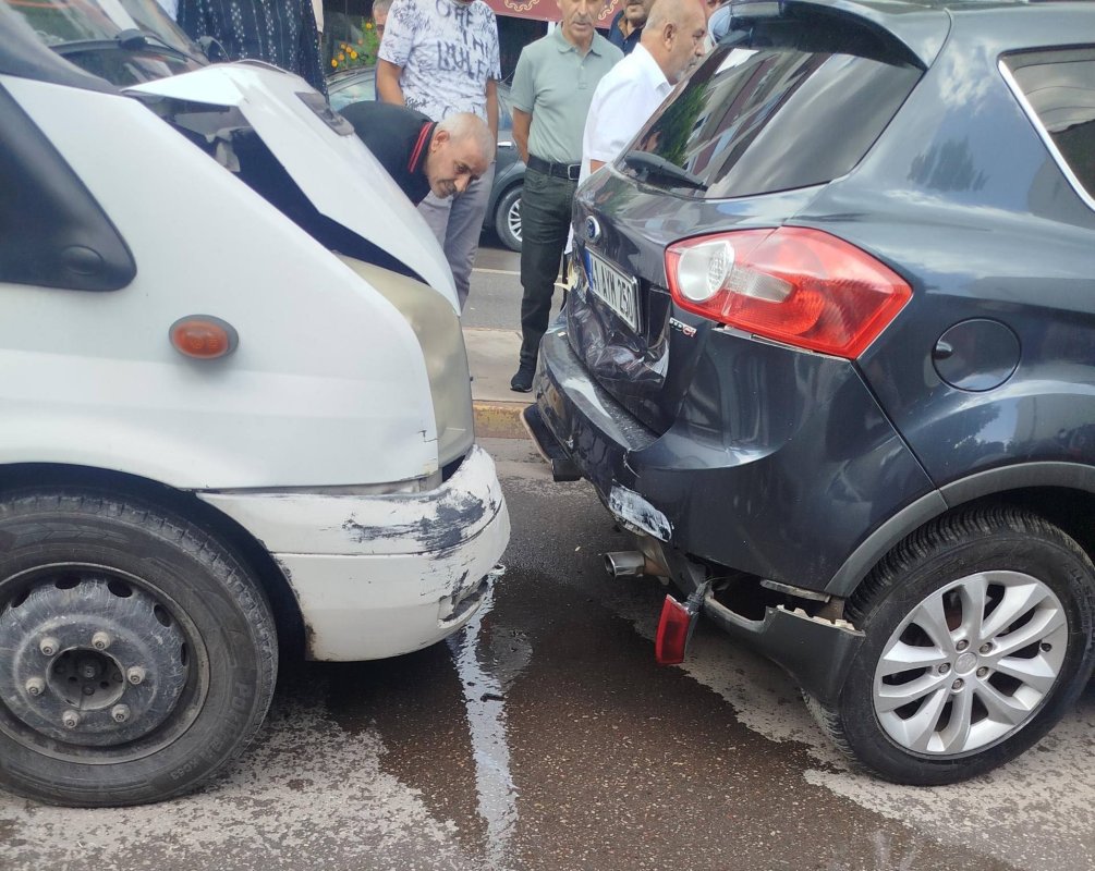 Esentepe’de Trafik Kazası
