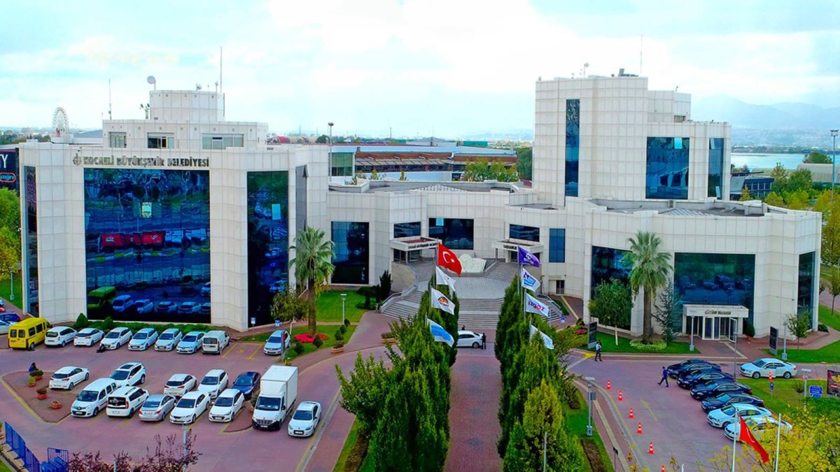 Kocaeli Büyükşehir'de zamlı maaşlar belli oldu!