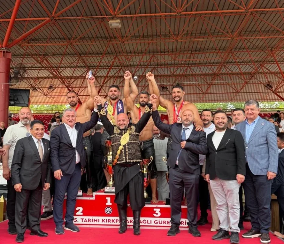 Seçkin Duman Kırkpınar’da tarih yazdı!