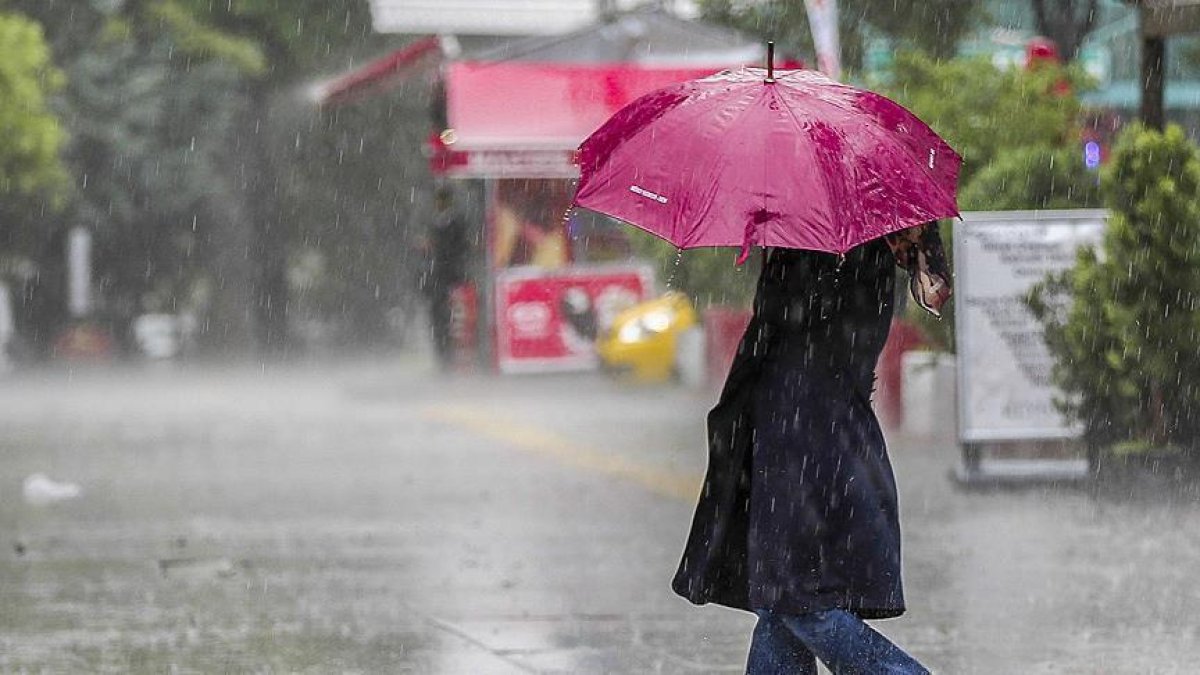 Meteoroloji'den Kocaeli'ye Uyarı: Körfez'de Bunaltıcı Sıcaklar Devam Ediyor, Pazar Yağış Geliyor