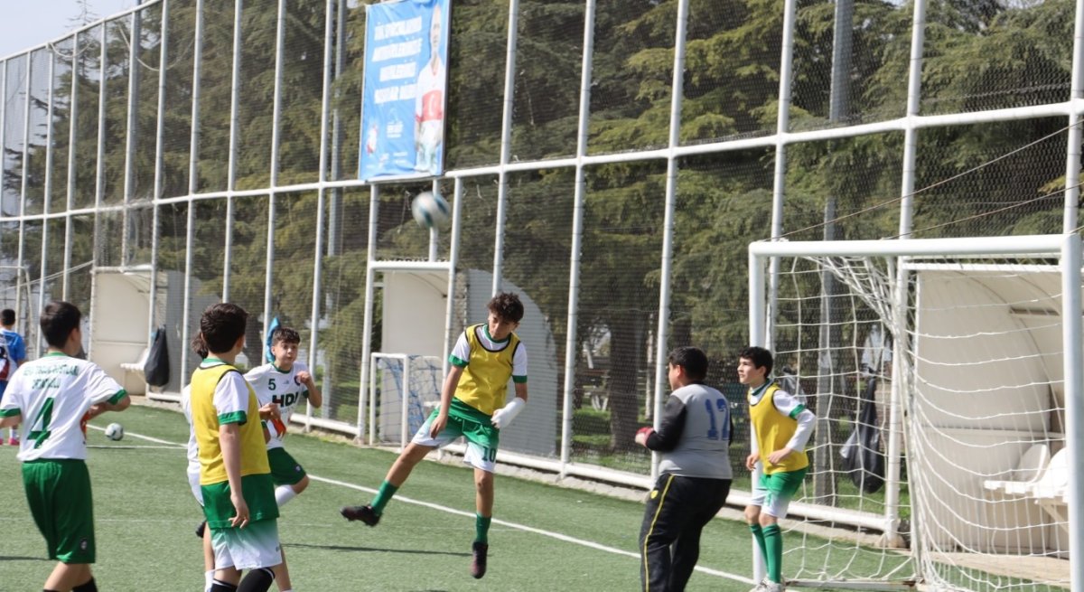 Körfez Ortaokullar Arası Futbol Turnuvası sona erdi.