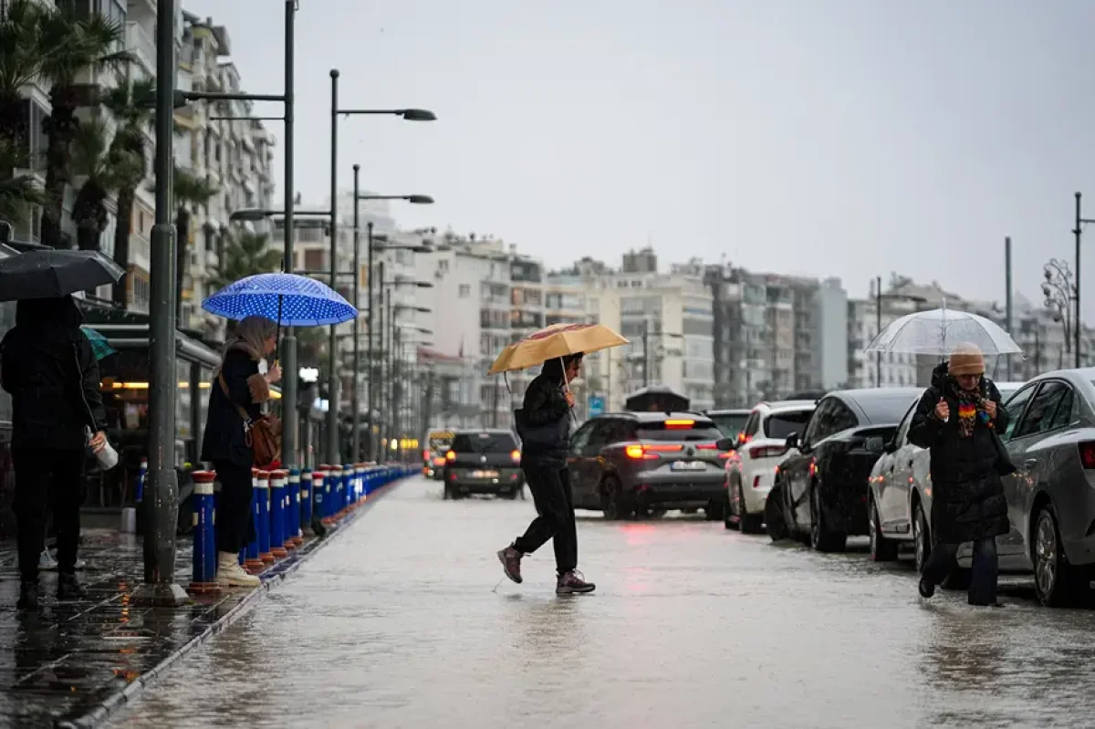 Bayramda Hava Değişiyor: Sıcaklıklar Düşecek, Yağış Geliyor