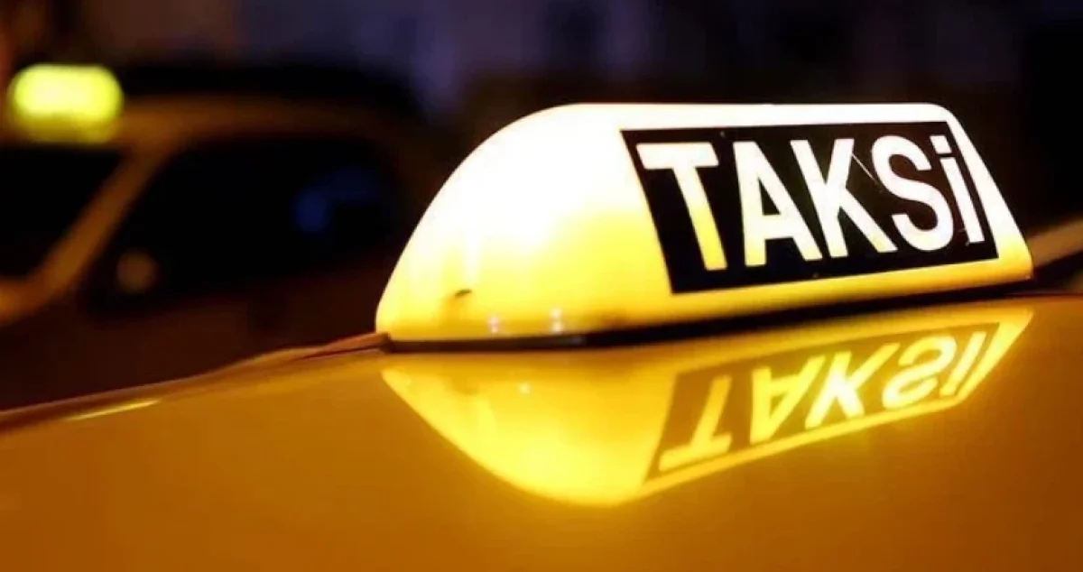 Derince’de taksi durağında falçatalı saldırı!
