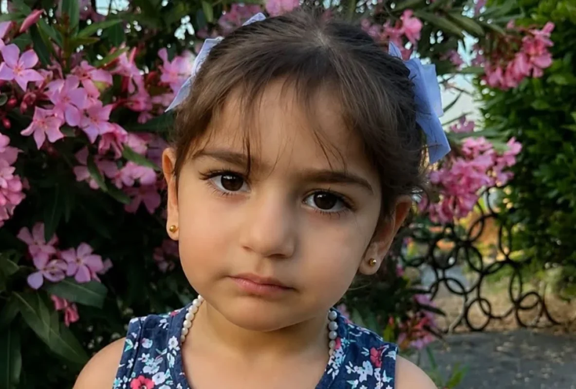Misafirlikte Acı Son: 3 Yaşındaki Evin Balkondan Düşerek Hayatını Kaybetti
