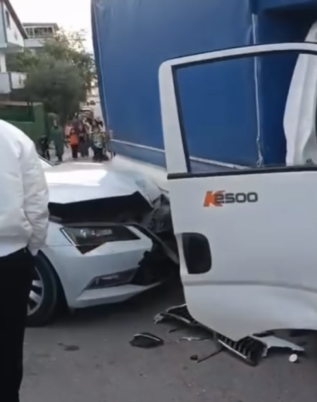 Körfez Yeniyalı Mahallesi’nde Trafik Kazası