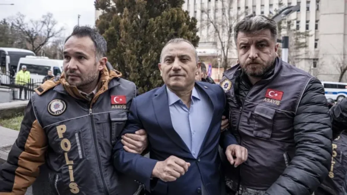 Eski Vali Tuncay Sonel susma hakkını kullandı!