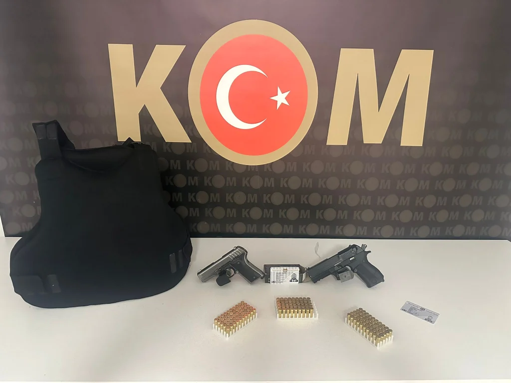 İzmit’te film gibi operasyonla cezaevi firarisi yakalandı!