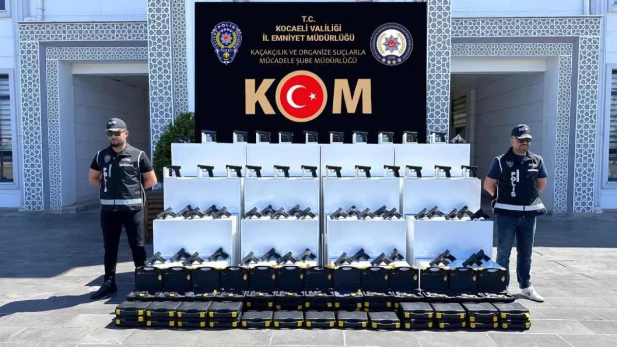 Kartepe’de 60 tabanca ele geçirildi!