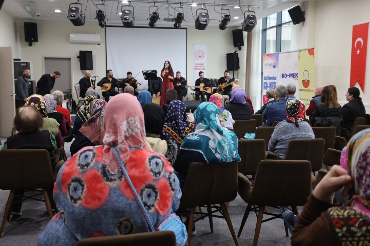 “KO-MEK Vefası” huzurevinde neşe saçtı