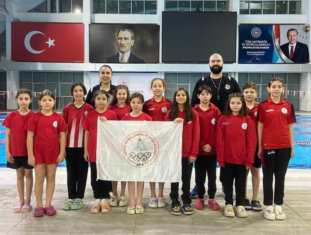 Körfezli yüzücüler sezonun ilk yarışında vize aldılar