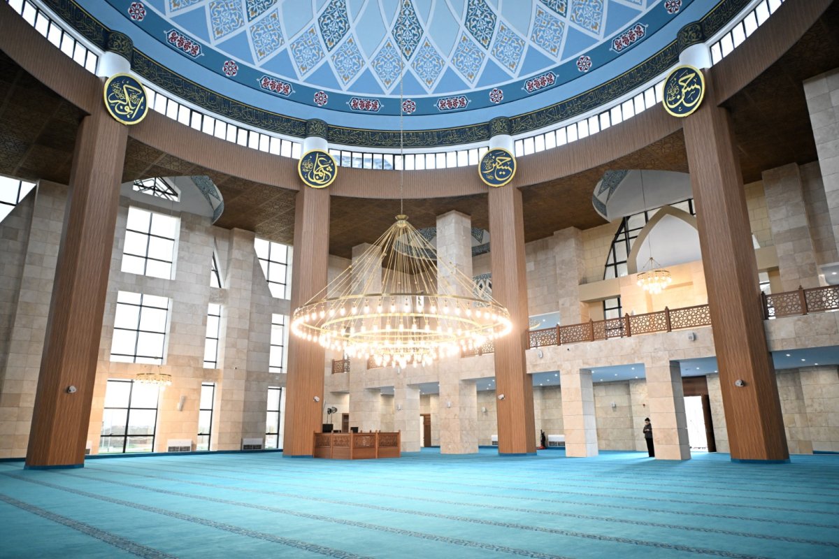 Kartepe Kent Meydanı Camii ilk teravihle açılıyor
