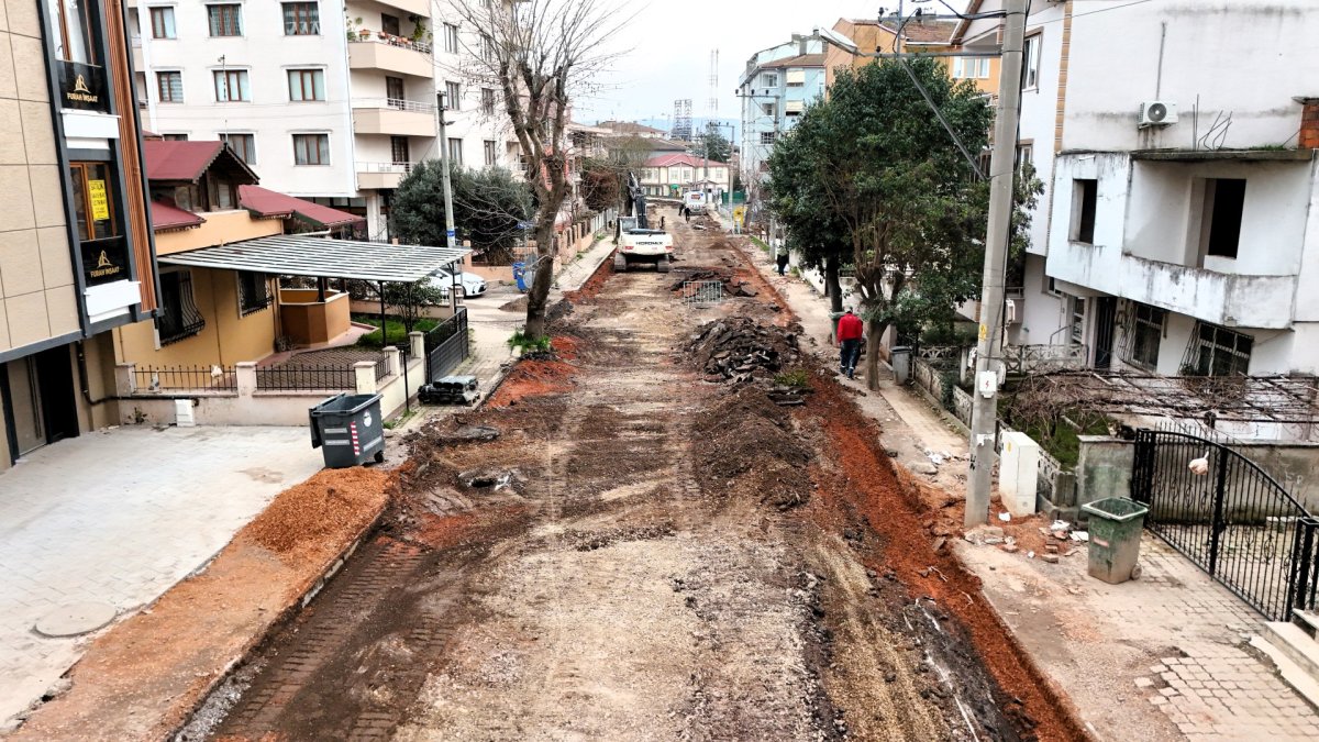 Körfez Petkimliler Caddesi’nde yoğun tempo