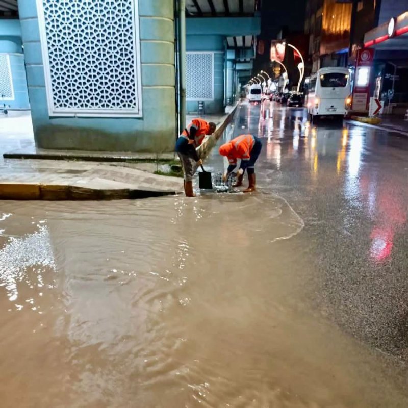 Körfez’de sağanak yağışa karşı ekipler teyakkuzda