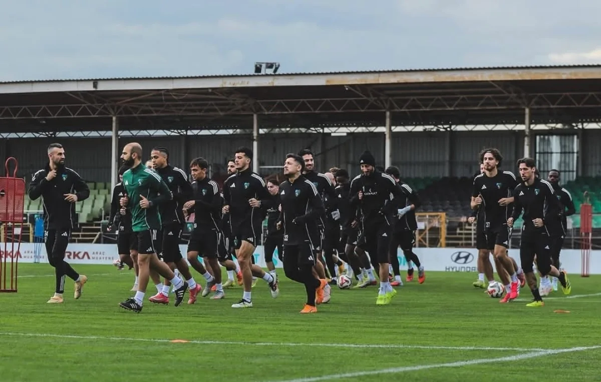 Kocaelispor, Fenerbahçe Maçı İçin Hazırlıklarını Sürdürüyor