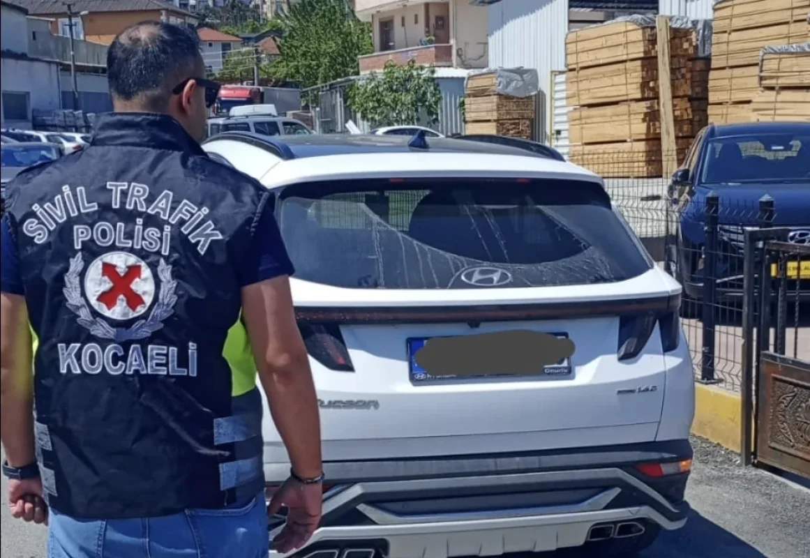 Kocaeli’de refüjü aşan sürücüye ceza!