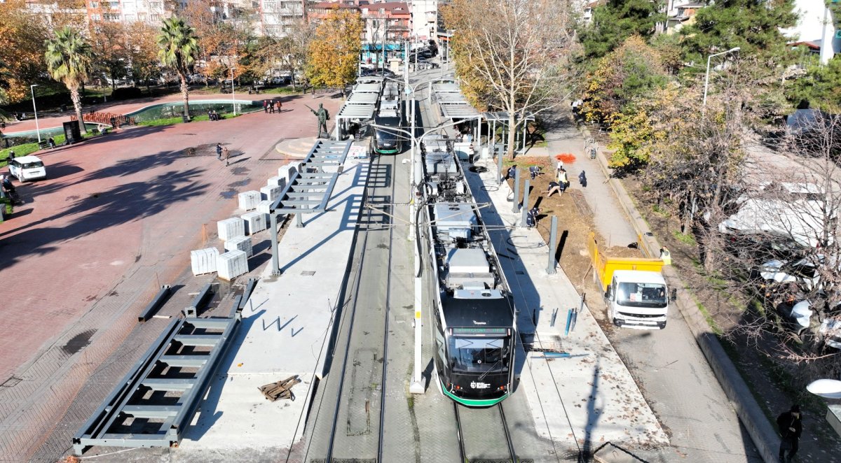 Tramvay uzatılıyor, yolcu sayısı iki katına çıkıyor
