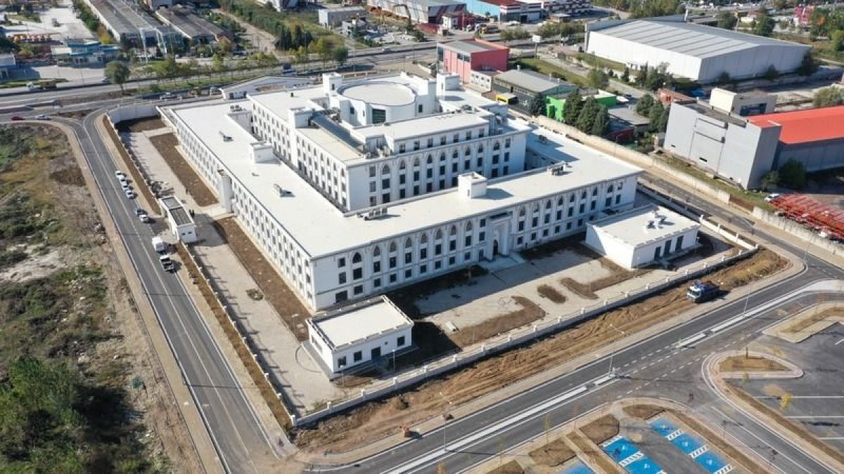 Kocaeli Emniyeti’nde kapsamlı görev değişikliği