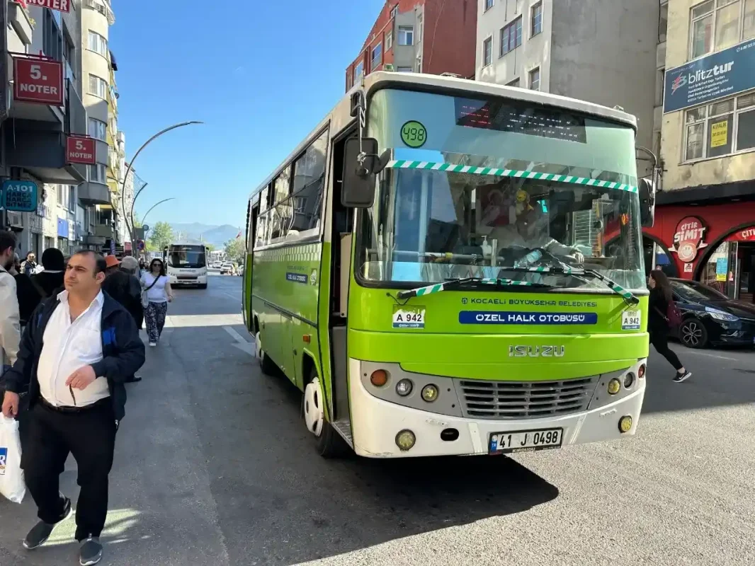 Kocaeli’de toplu taşıma ve taksi ücretlerine zam gündemde.