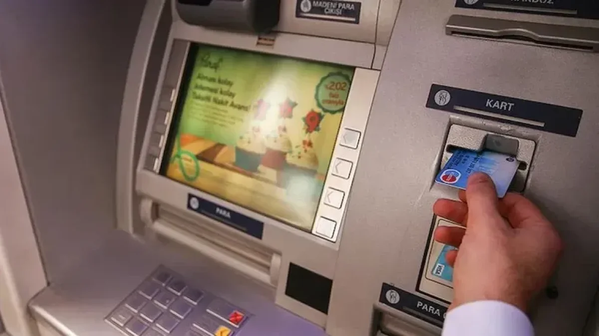 ATM'lerde kartlı dönem bitiyor: Para çekme ve yatırma işlemleri değişti