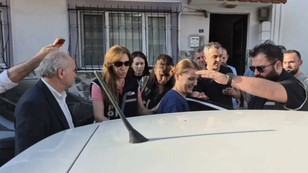 İzmit Belediyesi'ne şafak operasyonu! Başkan Fatma Kaplan Hürriyet ve eşi gözaltında