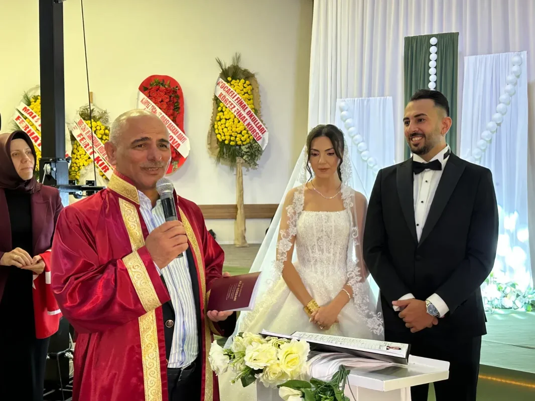 Binali Aslan’ın Mutlu Günü: Oğlu Yusuf Dünyaevine Girdi
