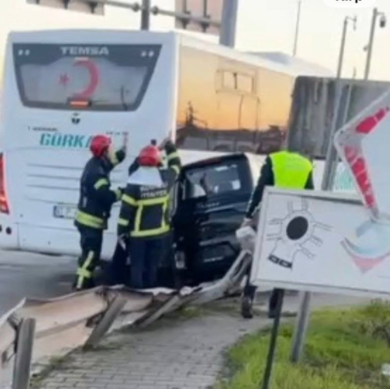 Körfez Tüpraş Kavşağı’nda Maddi Hasarlı Trafik Kazası
