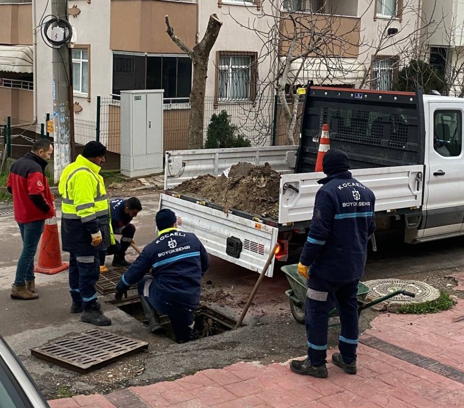 Körfez’de Yağmur ve Fırtına Öncesi Logar Temizliği
