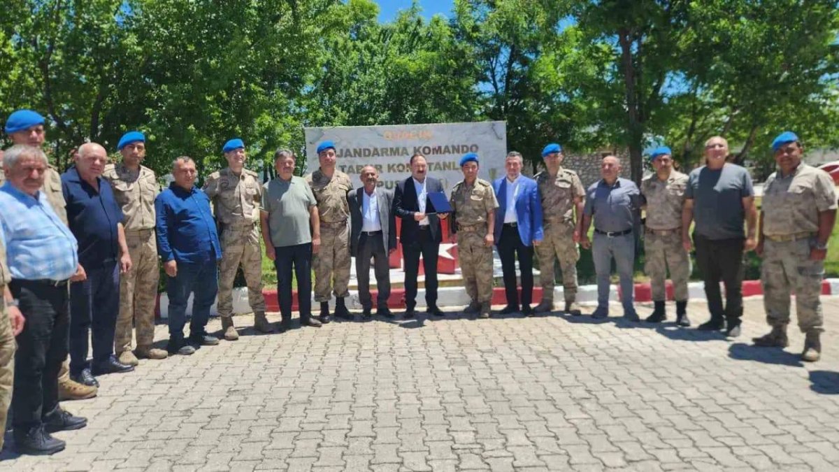 40 Yıl Sonra Aynı Topraklarda Duygu Dolu Buluşma: Körfezli Esnaf da Kafilede Yer Aldı