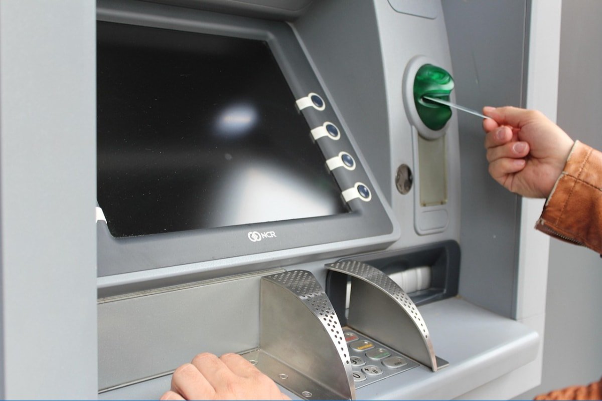 ATM'lerde Yeni Dönem İddiası: Sadece 200 TL'lik Banknot Verilecek