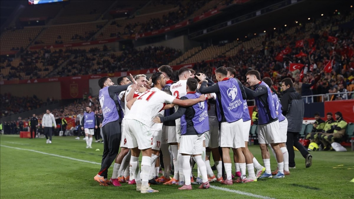 Türkiye'nin rakibi belli oldu! 2026 Dünya Kupası play-off kura çekimi