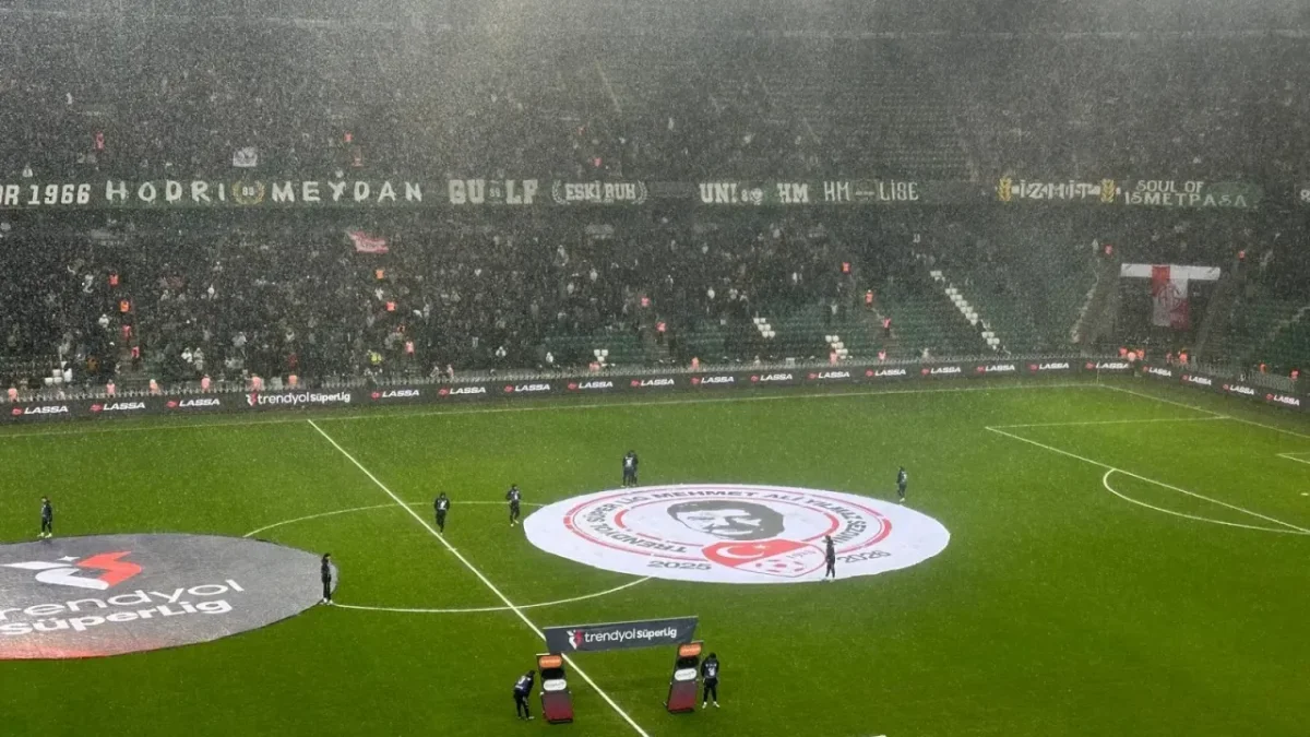 Kocaelispor, Kar Altında Oynanan Maçta Trabzonspor’a Uzatmada Yenildi