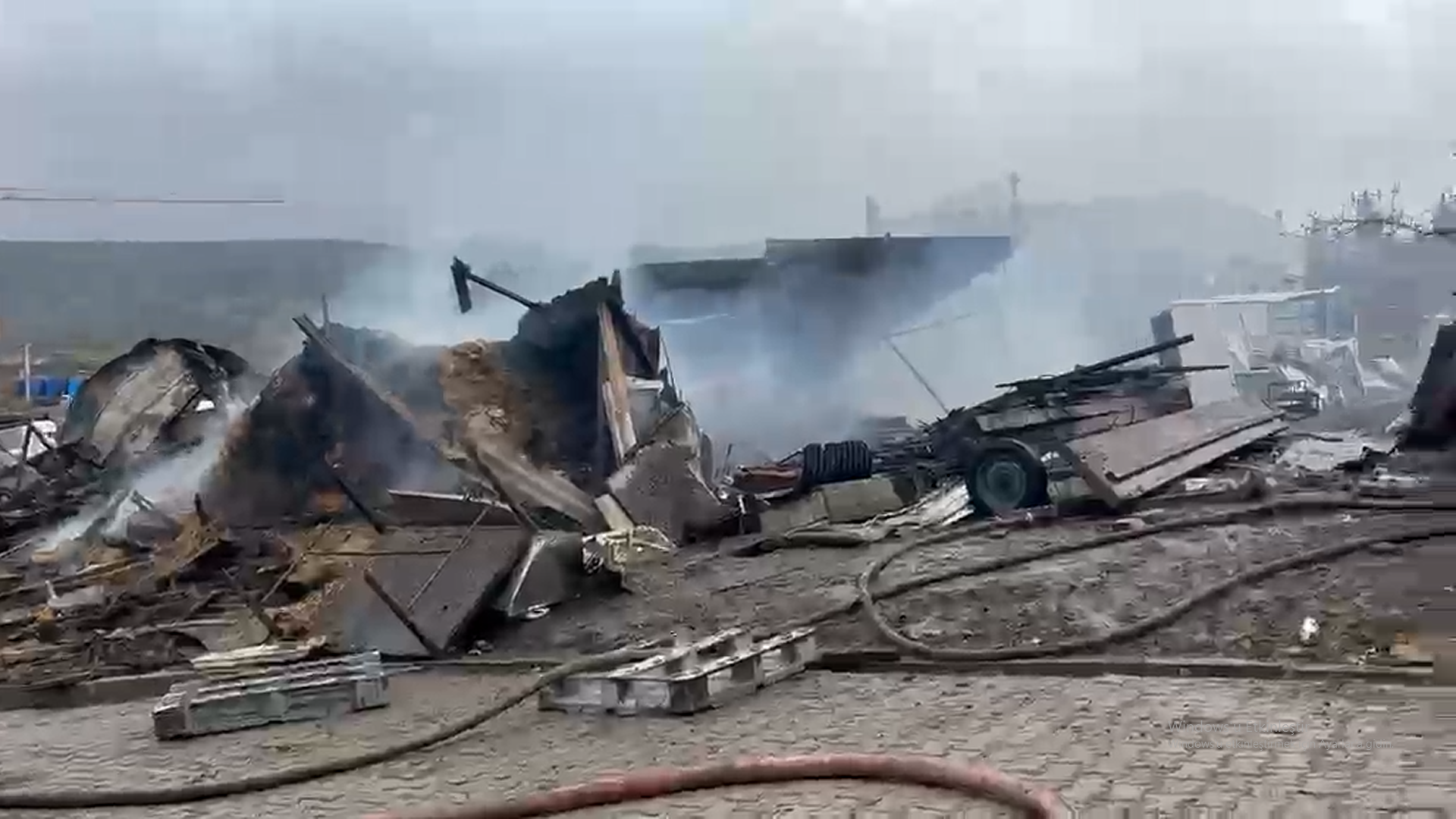 Kocaeli’de ağıl yangını! Yüzlerce hayvan telef oldu