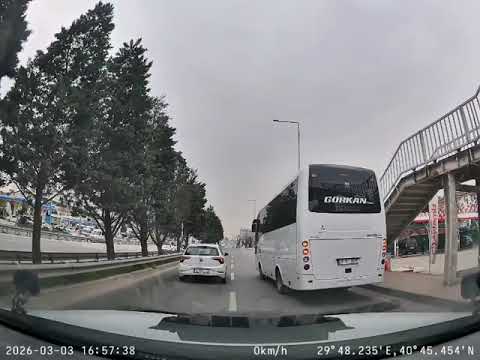 VİDEO HABER - Körfez’de tehlikeli araç ‘dansı’ kamerada